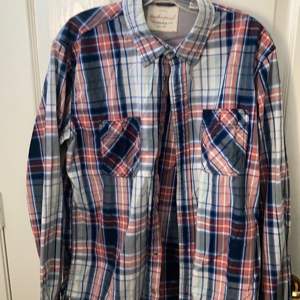 FINAL MARKDOWN MEN’S weatherproof shirt large